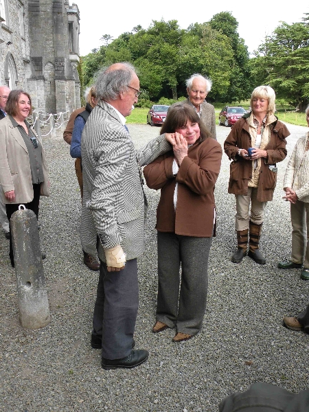 Dunsany Castle 15-7-2012 TP with Maria Alice Lady Dunsany, Maureen O\'Flanagan, Paddy Mackie, Tracy Hamilton in background (photo Jim White)